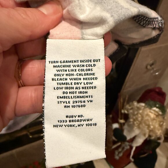 Ruby Rd. Women’s Striped V-Neck Top – 3/4 Sleeve Size Petite Medium - Picture 3 of 5